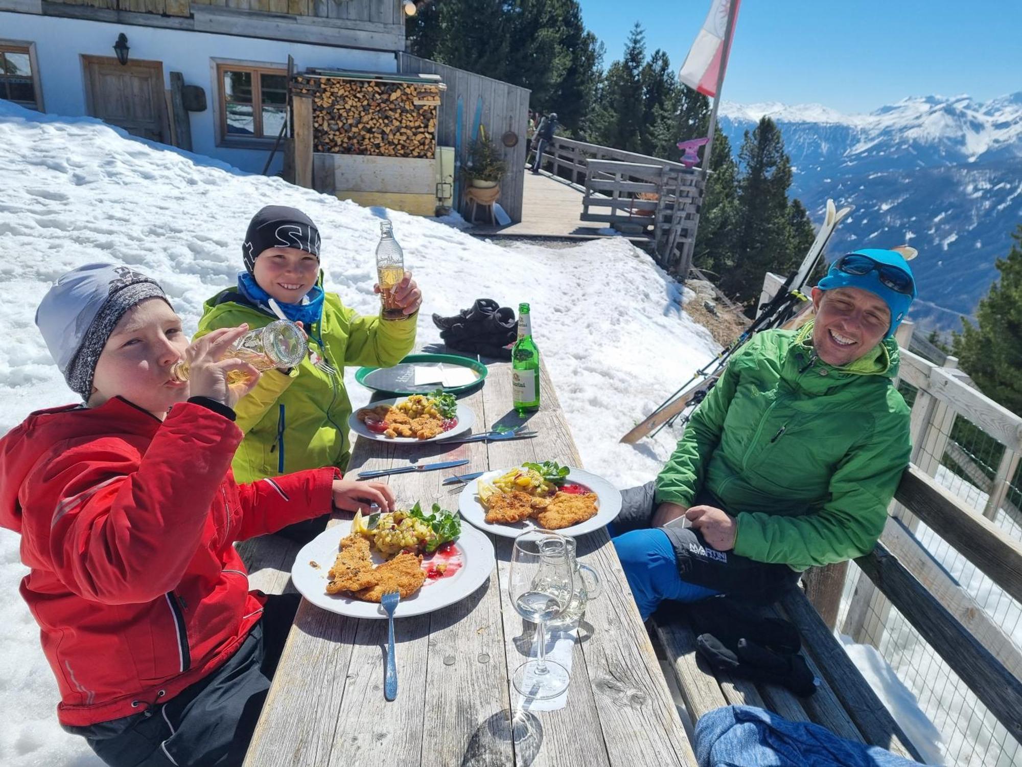 Appartment Sattlerhof Mutters Bagian luar foto